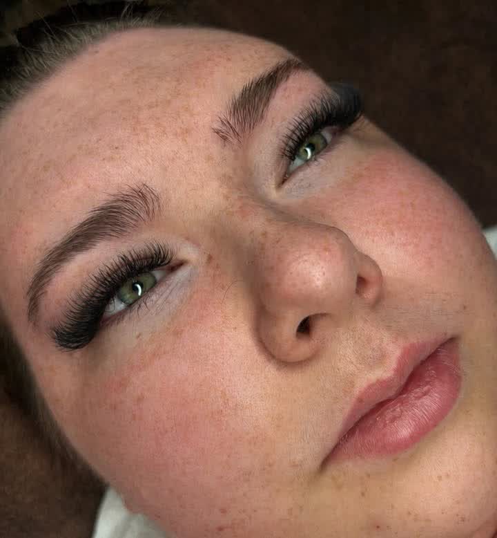 Russian volume lash set